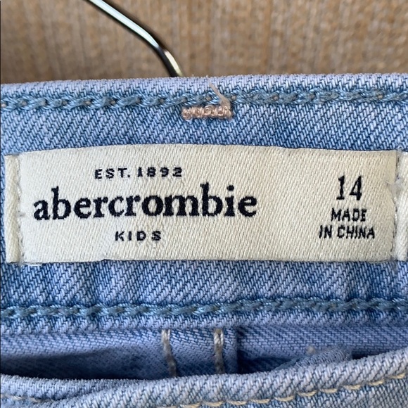 Abercrombie Kids Jean Shorts - Picture 3 of 3